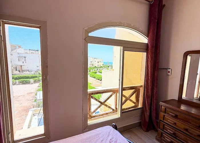Blue Lagoon Sea View With Private Garden And Rooftop For Families Ras Sedr